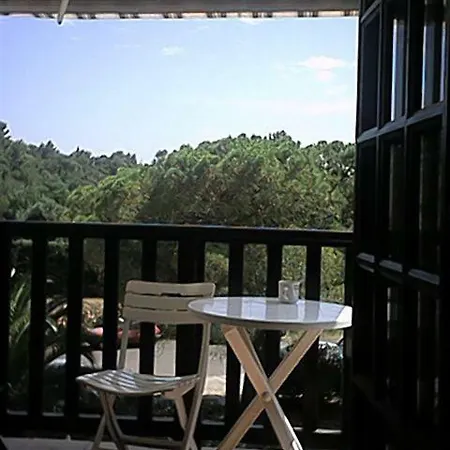 Lou Cigaloun Apartment